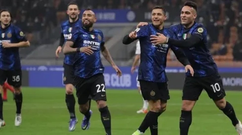 Alexis Sánchez y Lautaro Martínez definirán al delantero que acompañará a Edin Dzeko en la ida de octavos de final de la UEFA Champions League.