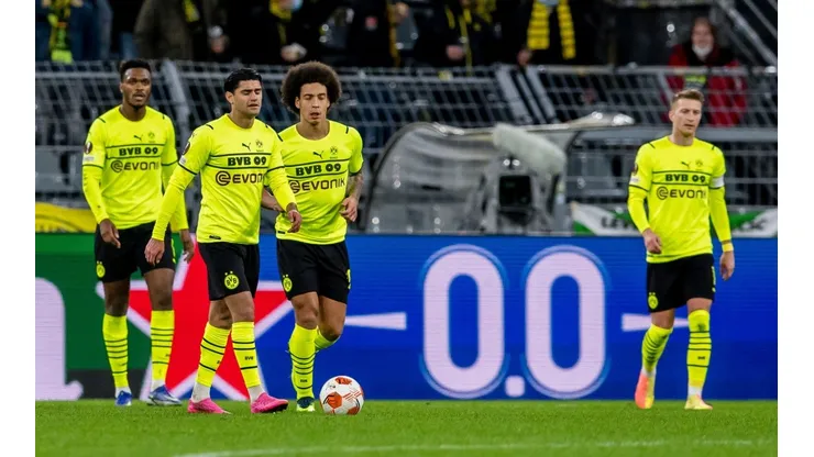 Borussia Dortmund tiene un pie afuera de la Europa League.