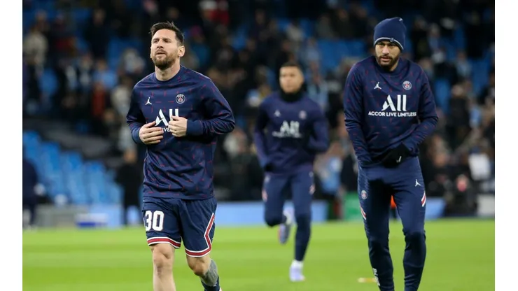 Messi titular, Neymar espera