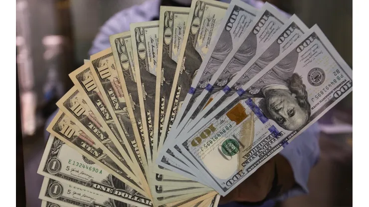 ¿A cuánto está el dólar este 14 de febrero?
