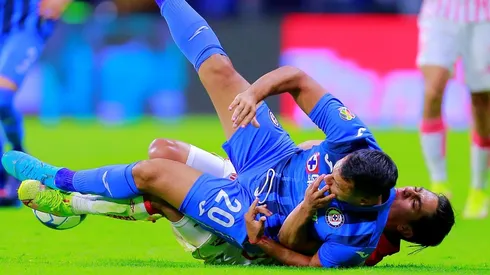 Iván Morales jugó todo el segundo tiempo de la derrota de Cruz Azul ante Necaxa, en su estreno oficial en el fútbol mexicano