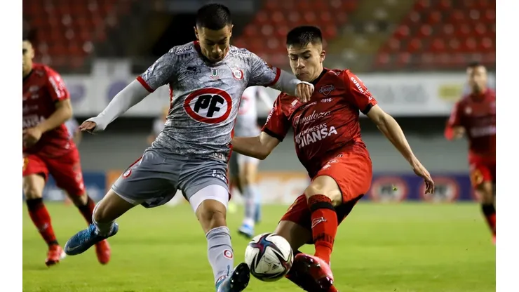 Unión La Calera cayó en su debut ante la Universidad de Chile.