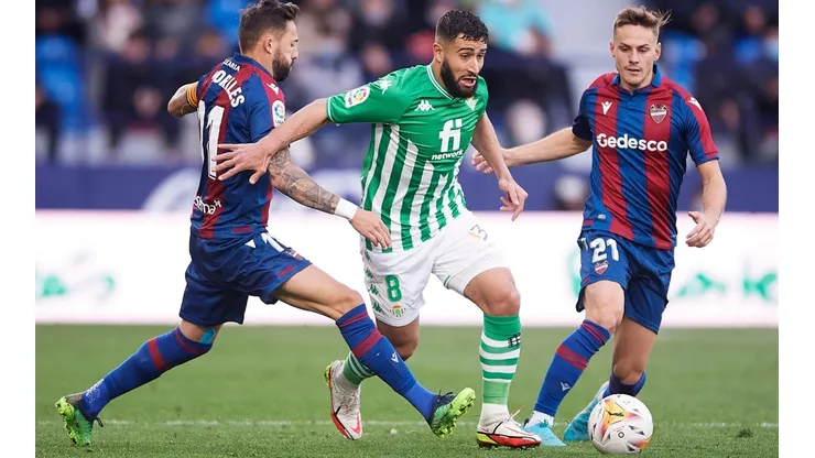 Nabil Fekir fue la gran figura del compromiso con un doblete, incluido uno de tiro libre.
