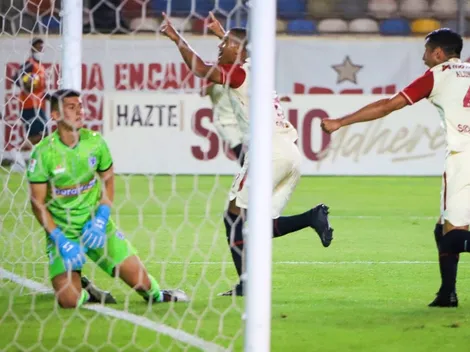 Dos tapadones y un pie muy educado en el debut de un chileno