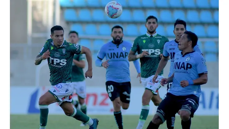 Santiago Wanderers y Deportes Iquique se enfrentarán en fecha por convenir después de la suspensión por fuerza mayor