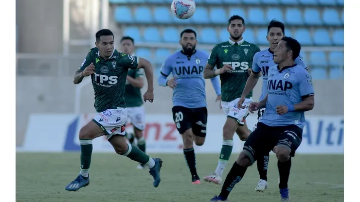Santiago Wanderers vs Iquique: Primera B
