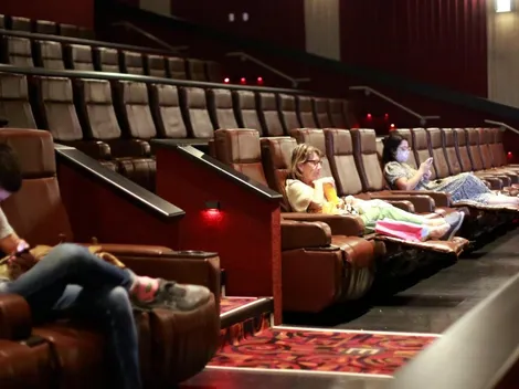 ¿Pueden abrir cines y restaurantes en Fase 2 de Transición?