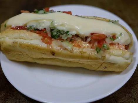 ¿Cuándo se celebra el Día del Completo en Chile?