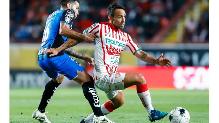 Jorge Valdivia solamente jugó 4 partidos en Necaxa