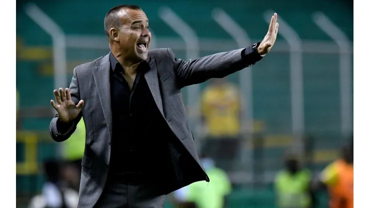 Rafael Dudamel ha sumado tres puntos en cinco encuentros en Colombia.
