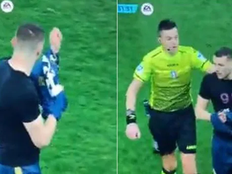 ¡Cara de palo! Jugador del Torino le pidió la amarilla al árbitro