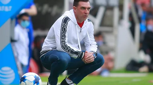 Pablo Guede cierra su ciclo de cuatro meses como técnico de Necaxa.