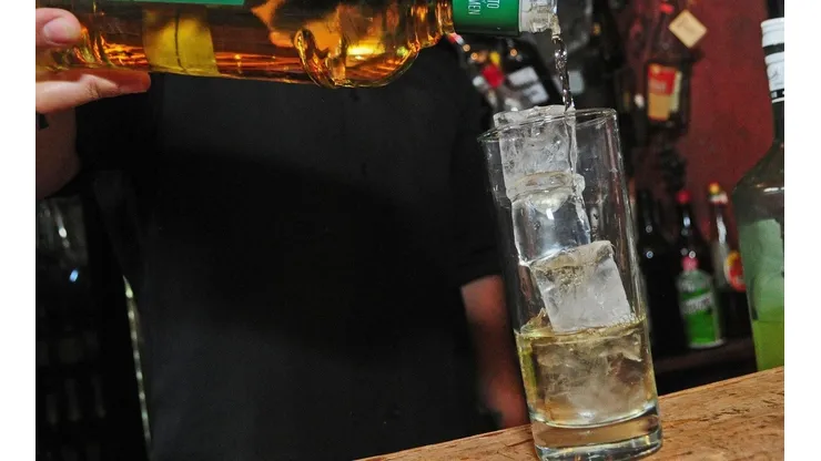 8 de febrero Día Nacional de la Piscola.