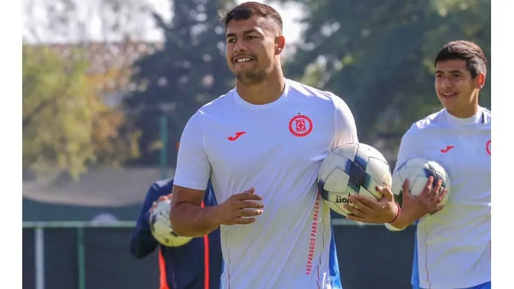 Iván Morales viajará fuera de México en las próximas horas para obtener la autorización e inscribirse en la Liga MX