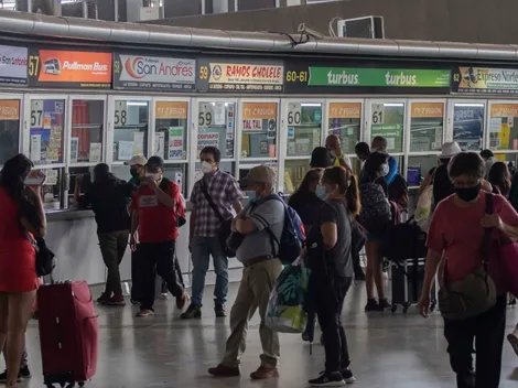 ¿Puedo viajar a otra región si vivo en una comuna en Fase 2 Transición?