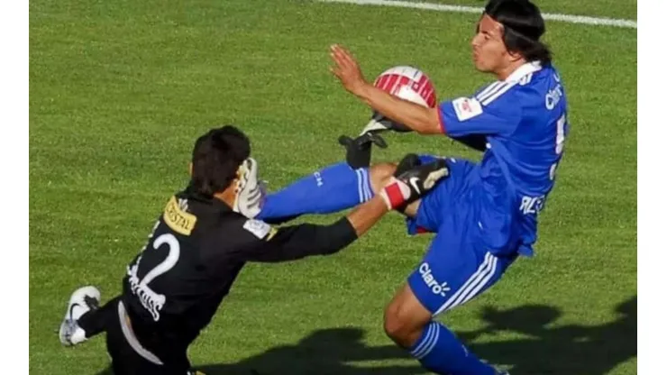 Acevedo rememoró la durísima patada que le pegó a Raúl Olivares en el rostro en un Superclásico en 2011 y confesó que "está todo bien con él".