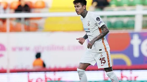 Erick Pulgar debutó con su nueva camiseta en Turquía
