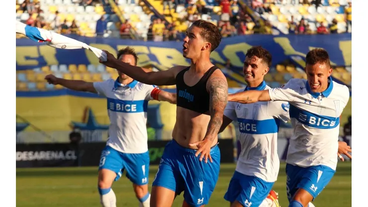 Universidad Católica comenzará este sábado la defensa de su título del Campeonato Nacional ante Coquimbo.