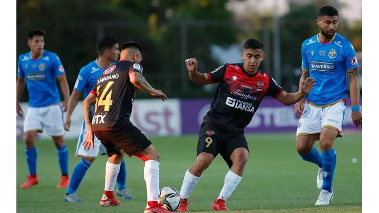 Audax Italiano debuta como local ante Ñublense en El Teniente de Rancagua.