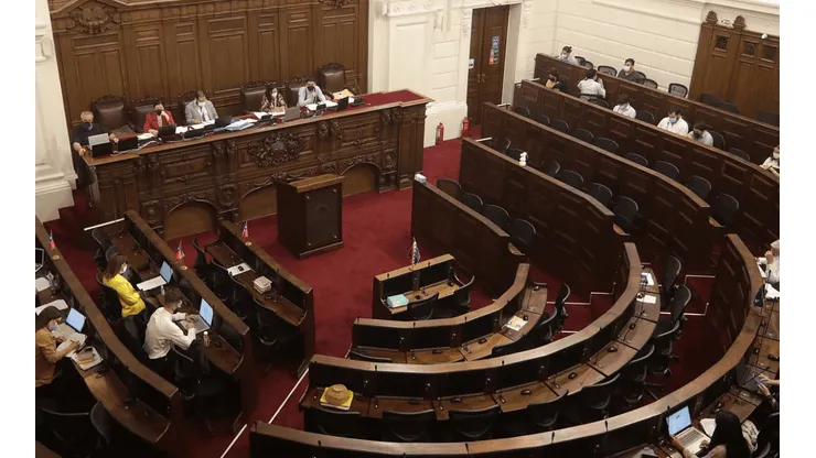 ¿Cuándo se debe presentar la Nueva Constitución?