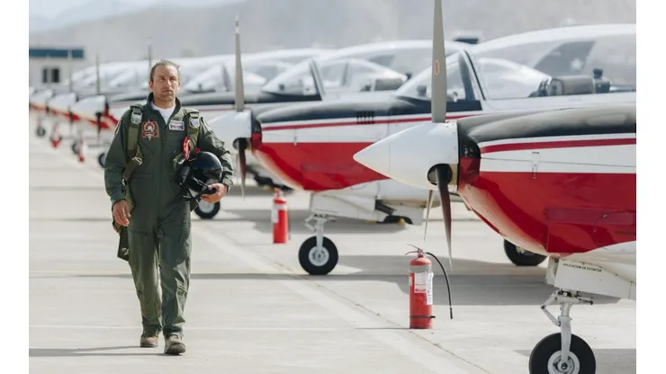 El tremendo cambio de Sebastián Ardilla Álvarez, expiloto de la FACH a deportista extremo, queda reflejado en un capítulo de Until 18 de Red Bull.