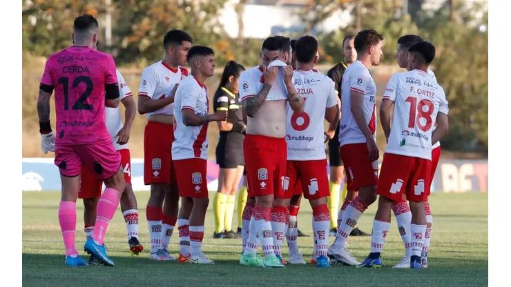 Curicó Unido es golpeado por el coronavirus previo al inicio del torneo