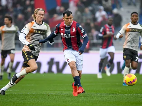 Gary se baja del avión y llega directo a entrenar con el Bologna
