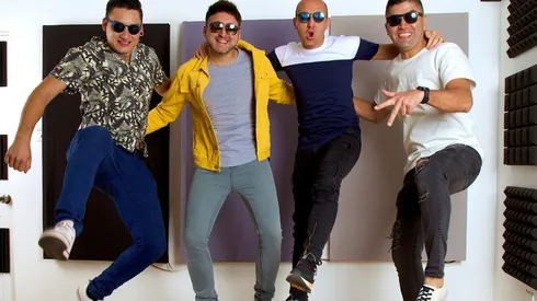 La cumbia romántica nacional está bien representada en la banda Talento de Amor