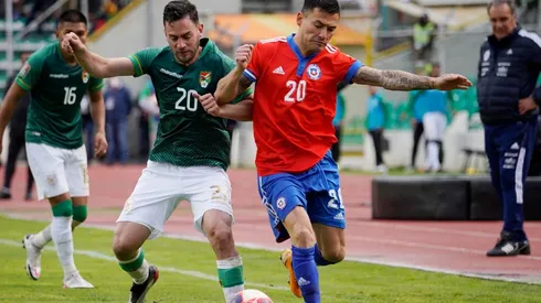 Charles Aránguiz jugó un duro partido