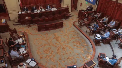 ¿Cuántas iniciativas populares alcanzaron las 15.000 firmas?