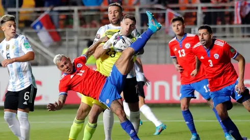 Dibu Martínez fue titular en la victoria argentina sobre Chile