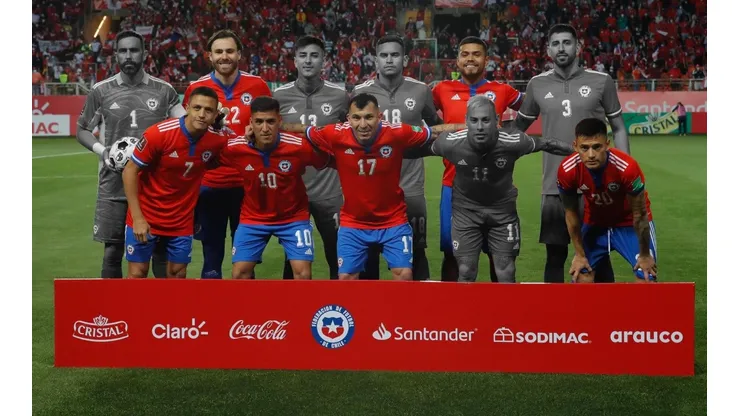 El Bolivia hacen eco de las bajas de la selección chilena para el duelo en La Paz.