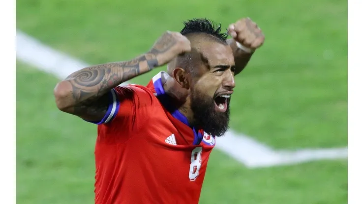 El King entregó todo su apoyo a la Roja previo al duelo en La Paz.