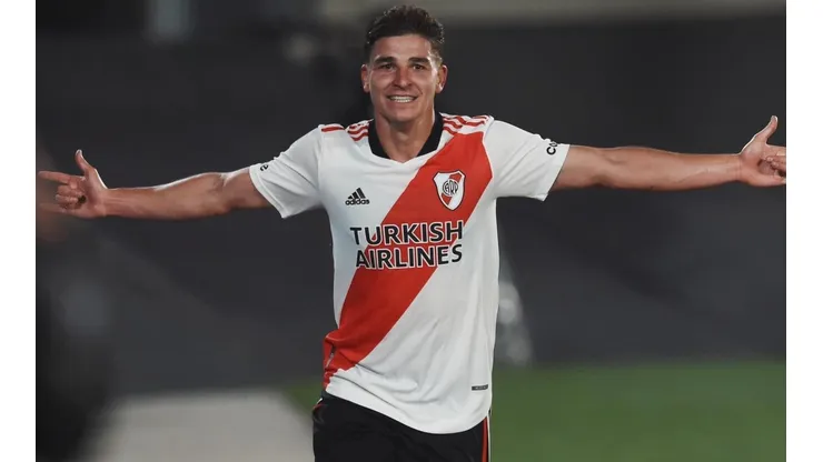 Julián Álvarez llega a acuerdo con el Manchester City
