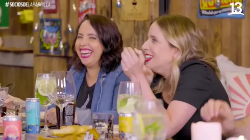 Chiqui Aguayo y Alison Mandel en Socios de la Parrilla.