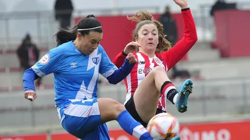 Camila Sáez marca golazo de tiro libre en derrota del Rayo Vallecano