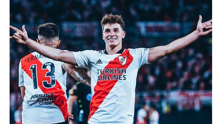 Julián Álvarez es nuevo jugador del Manchester City.