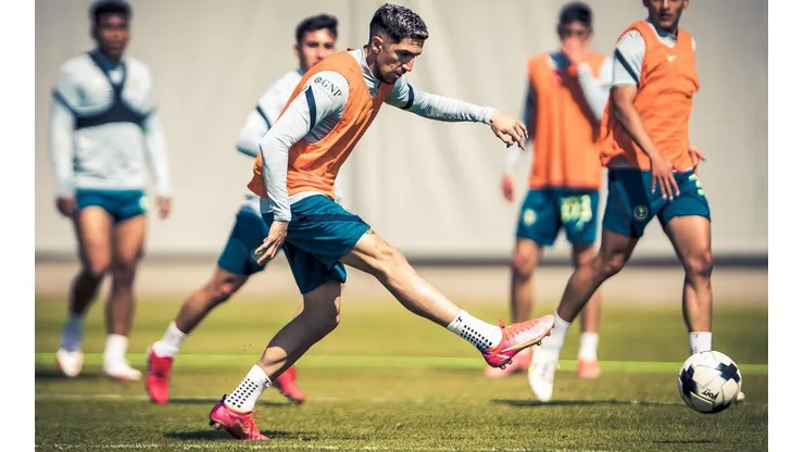El volante chileno se incorporó a los entrenamientos del América tras superar complicaciones físicas y marcó uno de los goles de la victoria sobre Cruz Azul.