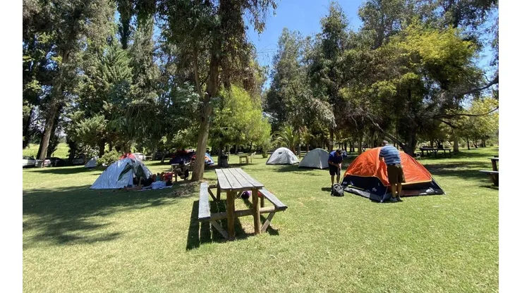 Magallanes se fue de camping al complejo del Sifup.