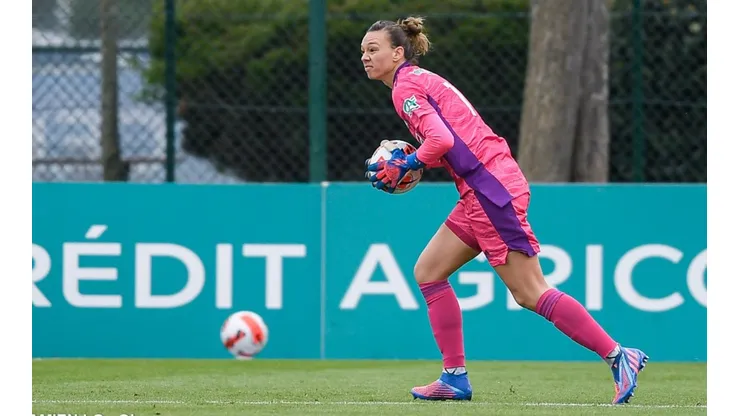 Christiane Endler se retiró lesionada en la eliminación del Lyon a manos del PSG en la Copa de Francia