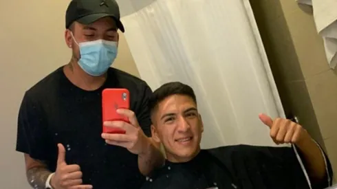 Nico Barber fue el encargado de cortar el pelo al jugador de Universidad Católica