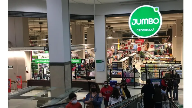 ¿A qué hora cierra Jumbo?