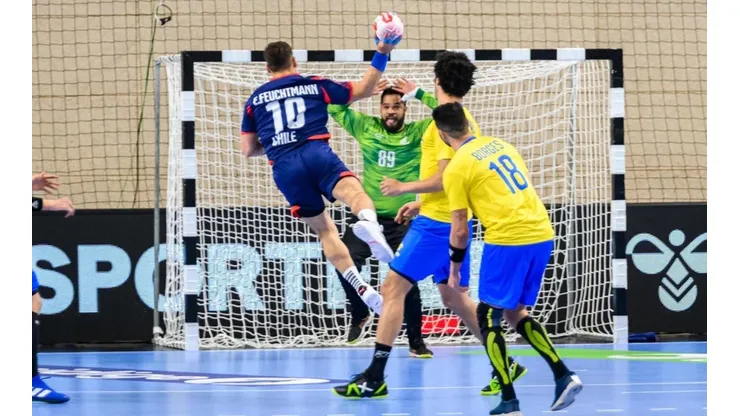 Selección Chilena de Balonmano frente a Brasil