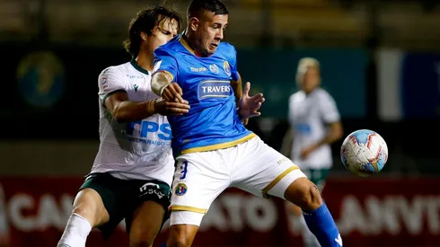 Rodrigo Holgado está a detalles de sellar su regreso al fútbol chileno para jugar en Curicó Unido