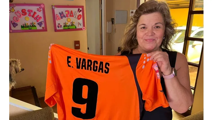 Eduardo Vargas tuvo sus comienzos en el profesionalismo en Cobreloa y se incorporó a una familia calameña
