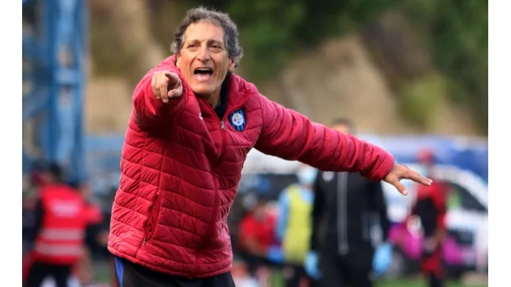 Mario Salas dijo que Huachipato se enfocó en la cancha, a diferencia de Copiapó.