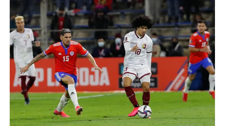 Eduard Bello es parte de la nómina de Venezuela para esta doble jornada.