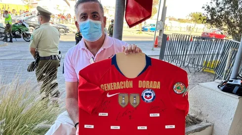 La histórica camiseta con las firmas de los campeones