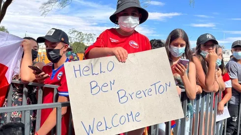 Los hinchas han estado todos los días afuera del hotel de concentración de la Roja