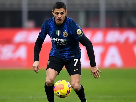 El festejo de Alexis tras el triunfo de Colo Colo en la Supercopa